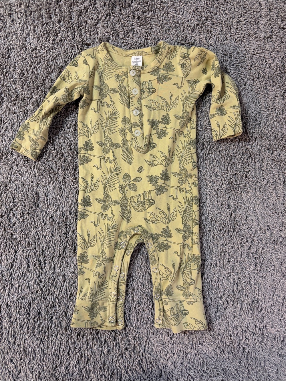 Organic Kate Quinn Green tree sloth Jungle-Print One-Piece Romper, 12-18 months